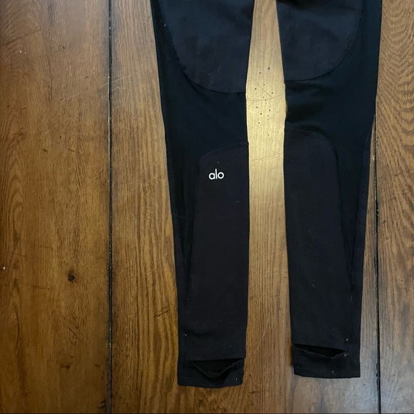 ALO yoga Coast Legging - Picture 5 of 9